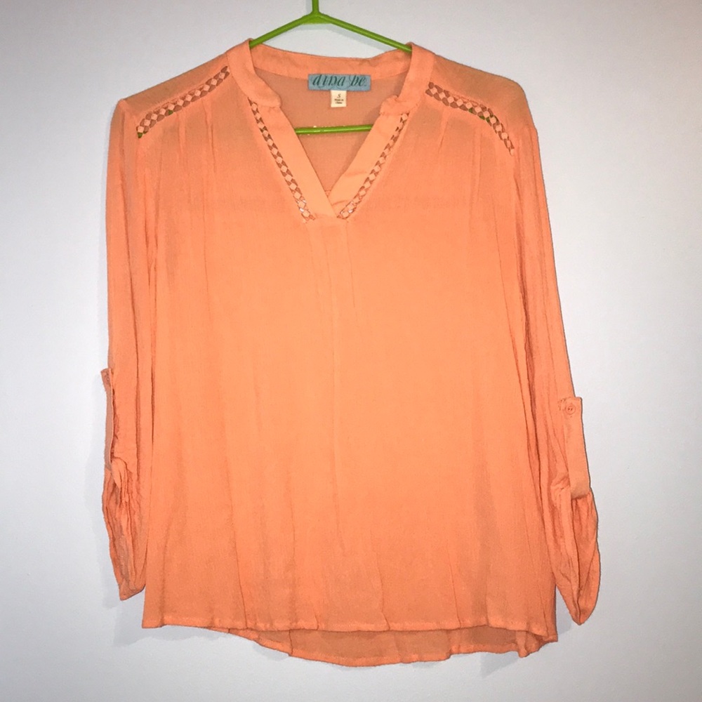 Cute Francesca’s quarter-sleeve top!